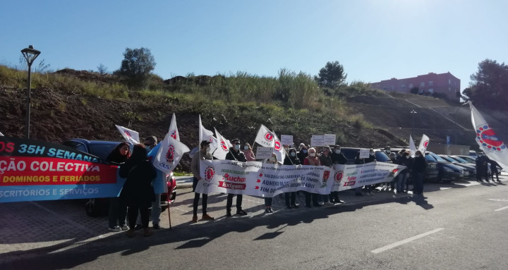 Protesto dos trabalhadores da Auchan contra subsídio de refeição em cartão