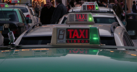 taxis f