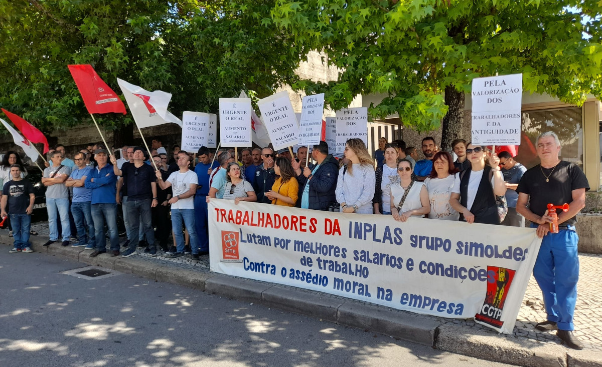 Greve dos trabalhadores da INPLAS por aumentos salariais